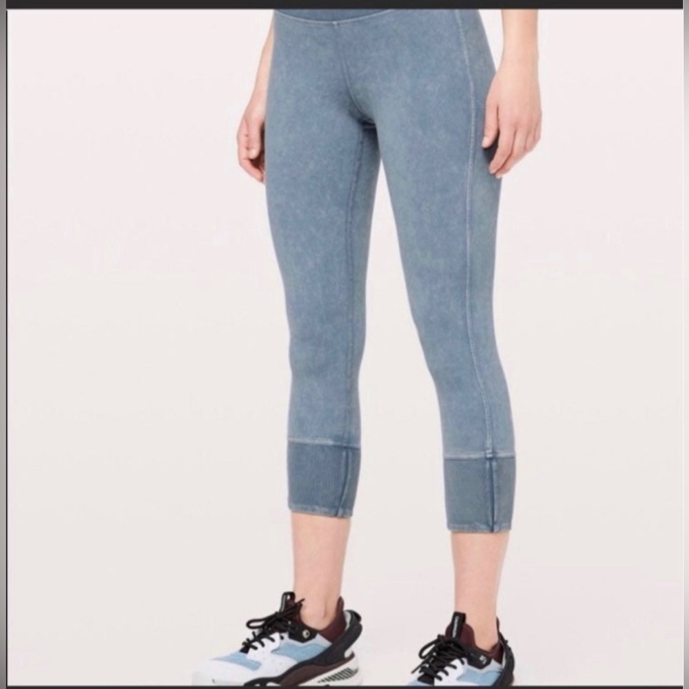 Lululemon high rise Wunder under crop 23” Rib SOLD
